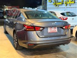 نيسان ألتيما